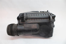 Load image into Gallery viewer, AIR CLEANER BOX Toyota Tacoma 05 06 07 08 09 10 11 12 13 14 - 1322317
