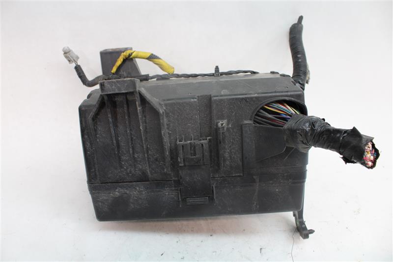 FUSE BOX Toyota Tacoma 2008 08 2009 09 2010 10 2011 11 - 1322332