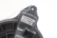Load image into Gallery viewer, HEATER BLOWER MOTOR Toyota Tacoma 05 06 07 08 09 - 1322400
