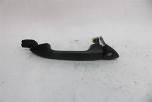Load image into Gallery viewer, Exterior Door Handle Pilot Ridgeline 16 17 18 19 20 21 22 Left - 1322450
