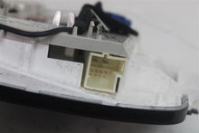 Load image into Gallery viewer, Console Mercedes-Benz E300 E350 E550 E63 2012 12 - 1323680
