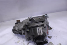 Load image into Gallery viewer, TRANSFER CASE BMW X5 X6 2013 13 2014 14 - 1324370

