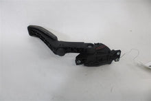 Load image into Gallery viewer, ELECTRONIC PEDAL ASSEMBLY Porsche Cayenne 2014 14 - 1325569

