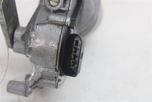 Load image into Gallery viewer, WINDSHIELD WIPER MOTOR Land Rover Evoque 12 13 14 15 16 17 18 - 1325598
