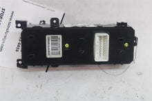 Load image into Gallery viewer, FRONT DOOR WINDOW SWITCH Hyundai Tucson 16 17 18 19 20 21 - 1328484
