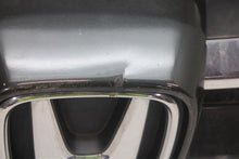 Load image into Gallery viewer, Grille Honda CR-V 2016 - 1328917
