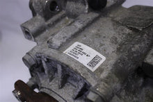 Load image into Gallery viewer, TRANSFER CASE Q3 Atlas Atlas CS Tiguan 18 19 20 21 - 1330210
