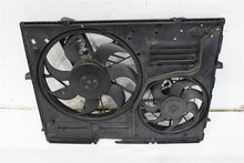 Load image into Gallery viewer, RADIATOR FAN ASSEMBLY Audi Q7 11 12 13 14 15 - 1330540
