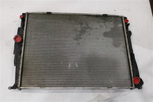 Load image into Gallery viewer, RADIATOR BMW 323i 128i 325i 328i 330i 2006 06 2007 07 2008 08 09 10 11 12 Auto - 1331768
