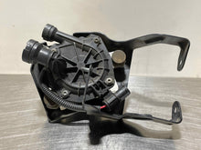 Load image into Gallery viewer, AIR INJECTION PUMP SMOG BMW 128i 2008 08 2009 09 10 11 12 Coupe Convertible - NW8035
