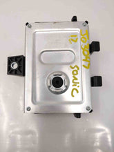 Load image into Gallery viewer, FUEL PUMP CONTROL MODULE COMPUTER Lacrosse Verano Camaro 11-13 - NW26472

