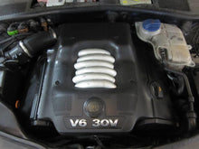 Load image into Gallery viewer, FRONT DOOR VW Passat 2001 01 2002 02 2003 03 04 05 Left - 1322582
