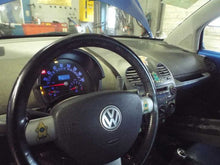 Load image into Gallery viewer, FRONT DOOR GLASS Beetle 1998 98 1999 99 00 01 02 03 04 05 - 10 Right - MRK155078
