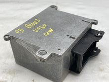 Load image into Gallery viewer, AIR BAG COMPUTER Volvo S90 940 960 93 94 95 96 97 98 - NW38985
