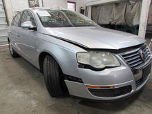 Load image into Gallery viewer, HEADLIGHT LAMP ASSEMBLY Volkswagen Passat 06 07 08 09 10 Left - 772081
