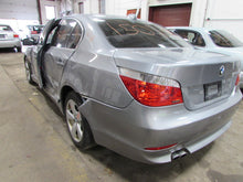 Load image into Gallery viewer, FENDER BMW 525i 545i 550i 528i 2004 04 05 06 07 08 09 10 Right - 1321515
