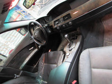 Load image into Gallery viewer, FENDER BMW 525i 545i 550i 528i 2004 04 05 06 07 08 09 10 Right - 1321515
