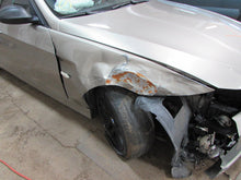 Load image into Gallery viewer, CARRIER ASSEMBLY 328i 325i 2006 06 2007 07 08 09 10 11 12 13 Rear Auto - 1153331
