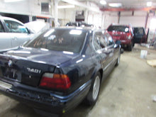 Load image into Gallery viewer, FENDER BMW 750i 740i 1995 95 1996 96 97 98 Left - 812033
