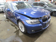 Load image into Gallery viewer, CARRIER ASSEMBLY BMW 328i 325i 2006 06 2007 07 2008 08 2009 09 10 11 Auto - 833997
