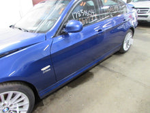 Load image into Gallery viewer, CARRIER ASSEMBLY BMW 328i 325i 2006 06 2007 07 2008 08 2009 09 10 11 Auto - 833997
