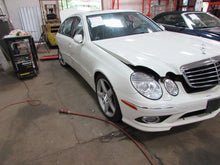 Load image into Gallery viewer, ALTERNATOR E350 C230 C250 C280 C300 C350 C55 C63 CLK350 CLK500 150 AMP - 833485
