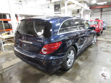 Load image into Gallery viewer, REAR DOOR R320 R350 R500 R63 06 07 08 09 10 11 12 13 Left - 1006438
