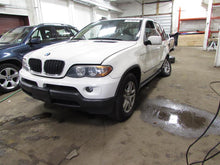 Load image into Gallery viewer, GAS FUEL FILLER LID DOOR BMW X5 2006 06 - 850993
