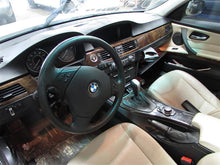 Load image into Gallery viewer, 2009 BMW 328i Floor Shifter - 858188
