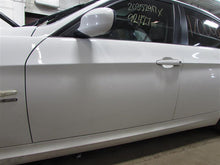 Load image into Gallery viewer, 2009 BMW 328i Floor Shifter - 858188
