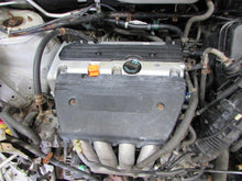 Load image into Gallery viewer, FRONT DOOR Honda Element 03 04 05 06 07 08 09 Right - 872625
