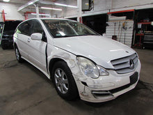 Load image into Gallery viewer, FRONT INTERIOR DOOR TRIM PANEL Mercedes-Benz R350 2006 06 - 878569

