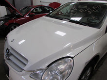 Load image into Gallery viewer, FRONT INTERIOR DOOR TRIM PANEL Mercedes-Benz R350 2006 06 - 878569
