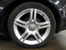 Load image into Gallery viewer, SPEEDOMETER CLUSTER Audi A4 2005 05 - 879343

