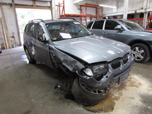 Load image into Gallery viewer, GRILLE BMW X3 2004 04 2005 05 2006 06 Left - 881530
