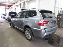 Load image into Gallery viewer, GRILLE BMW X3 2004 04 2005 05 2006 06 Left - 881530
