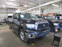 Load image into Gallery viewer, TRANSFER CASE CONTROL MODULE COMPUTER Tundra 07 08 09 10 11 - 885637
