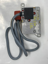 Load image into Gallery viewer, AIR BAG COMPUTER MERCEDES 190 260E 300D 1986 87 - NW36512
