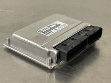 Load image into Gallery viewer, ECU ECM COMPUTER Audi A4 Passat 1999 99 2000 00 01 02 - NW58712
