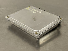 Load image into Gallery viewer, ECU ECM COMPUTER Audi A4 Passat 1999 99 2000 00 01 02 - NW58712
