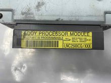 Load image into Gallery viewer, BODY CONTROL MODULE JAGUAR XJ8 1999 99 - NW33062
