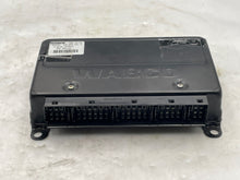 Load image into Gallery viewer, ABS COMPUTER Land Rover Discovery 99 00 01 02 - NW36900
