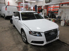 Load image into Gallery viewer, 2009 Audi A4 Floor Shifter - 902141
