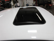 Load image into Gallery viewer, 2009 Audi A4 Floor Shifter - 902141
