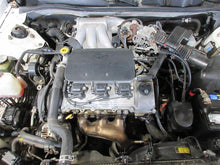 Load image into Gallery viewer, WASHER BOTTLE ES300 Camry 1997 97 1998 98 99 00 01 - 916020
