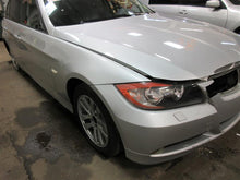 Load image into Gallery viewer, OUTER TAIL LIGHT LAMP 323i 325ci 325i 328i 330ci 330i 06-08 Right - 918007
