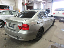 Load image into Gallery viewer, STEERING WHEEL BMW 328i 2007 07 - 919726
