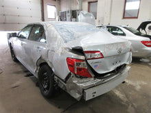 Load image into Gallery viewer, PLASTIC ENGINE COVER Toyota Camry 2012 12 - 925569
