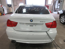 Load image into Gallery viewer, Console BMW 328i 2010 10 - 933881
