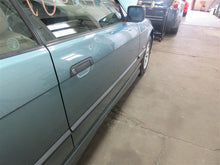 Load image into Gallery viewer, Wiper switch BMW 318i 323i 325i 320i 328i 1992 92 1993 93 94 95 96 97 98 99 - 02 - 933978
